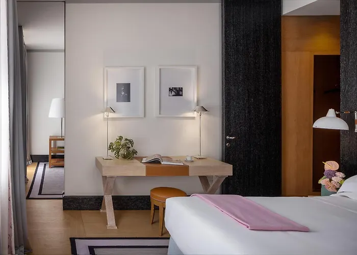 罗马肖像酒店 -鲁嘉尔诺系列酒店 公寓式酒店 5*