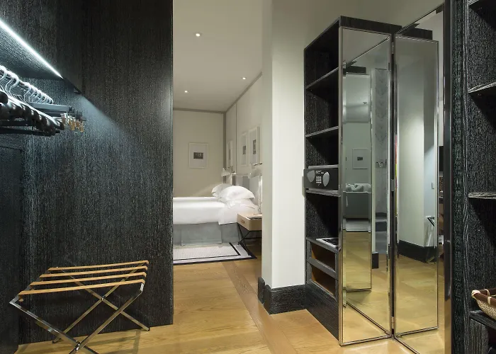 罗马肖像酒店 -鲁嘉尔诺系列酒店 公寓式酒店 5*