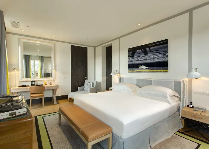 罗马肖像酒店 -鲁嘉尔诺系列酒店 5*