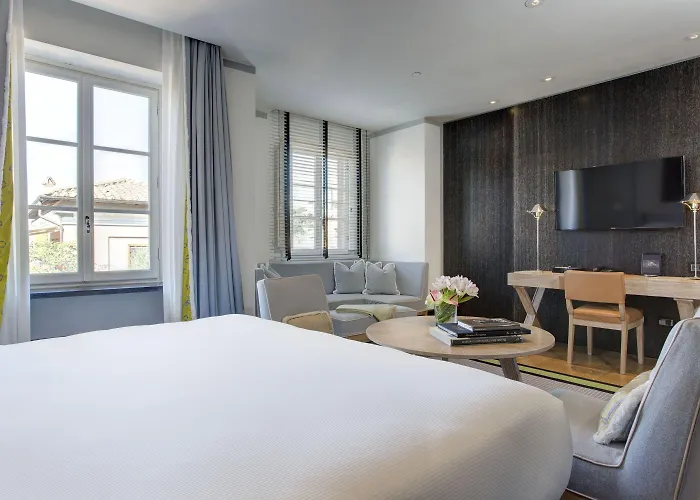 罗马肖像酒店 -鲁嘉尔诺系列酒店 公寓式酒店 5*