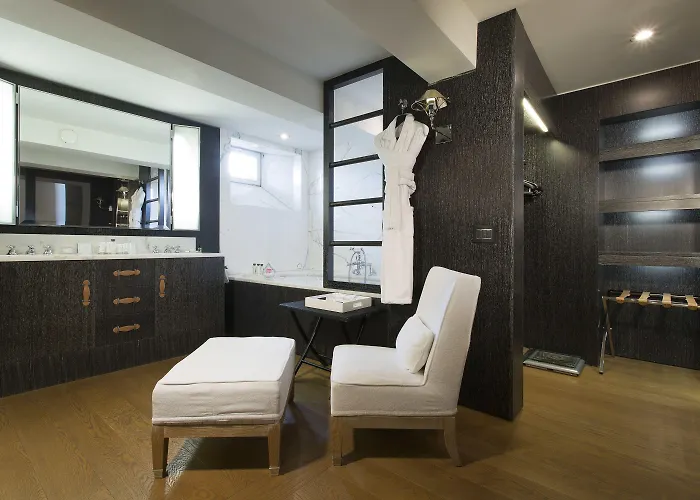 罗马肖像酒店 -鲁嘉尔诺系列酒店 公寓式酒店