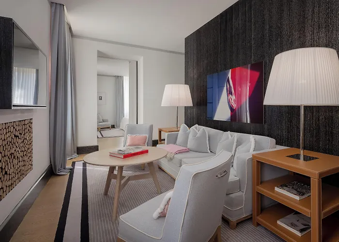 罗马肖像酒店 -鲁嘉尔诺系列酒店 公寓式酒店