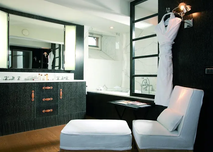 Portrait - Lungarno Collection